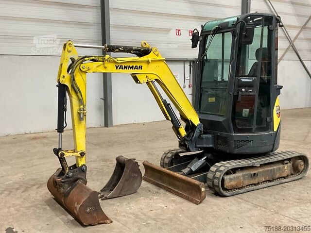 Minikoparka Yanmar Vio 20-4