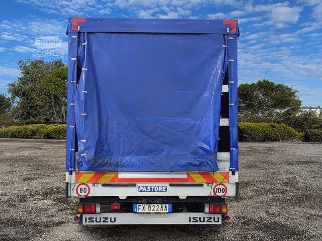 Samochód do zadań specjalnych Isuzu P75