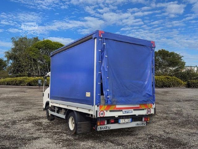 Samochód do zadań specjalnych Isuzu P75