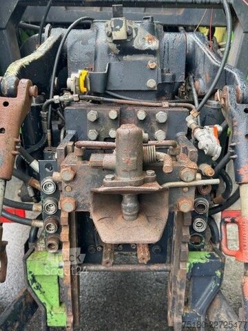Traktor DEUTZ-FAHR Intrac 6.60 Traktor Schlepper Oldtimer Allrad