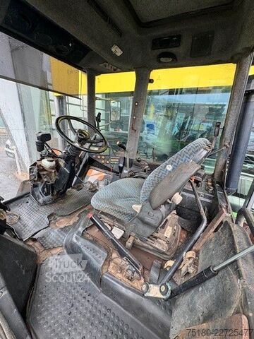 Traktor DEUTZ-FAHR Intrac 6.60 Traktor Schlepper Oldtimer Allrad