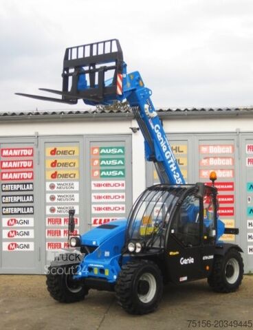 Caricatore telescopico GENIE TEREX GTH 2506 II 4x4x4 6m/2.5t.