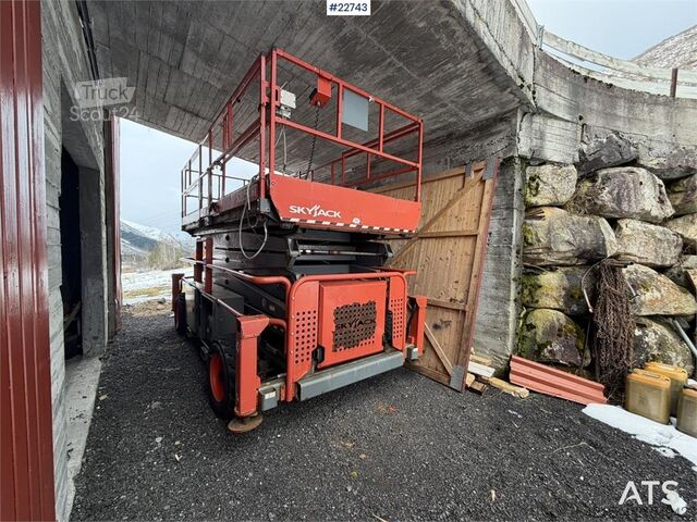 Ψαλίδι ανύψωσης SkyJack SJ9250 scissor lift
