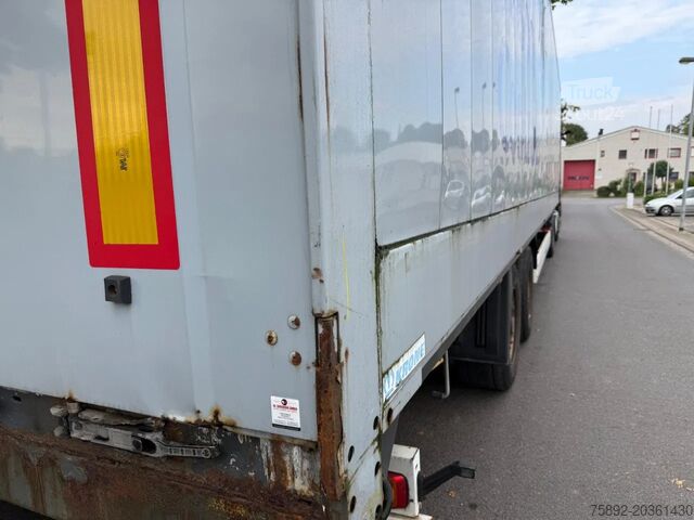 Koffer Krone Koffer /  2 x Achsen PBW