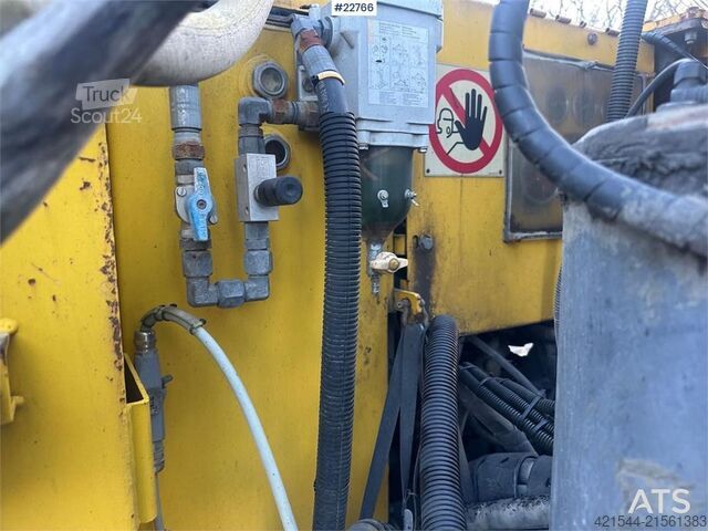 Zemní vrtací stroj Atlas Copco ROC D3 radio rig
