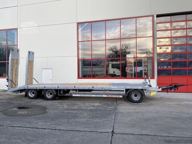 Lavtloader trailer Möslein T 3-8,20 P VB H1 Blatt  3 Achs Tieflader mit gerader Ladefläche 8,10 m, Neufahrzeug