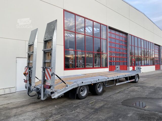 Lavtloader trailer Möslein T 3-8,20 P VB H1 Blatt  3 Achs Tieflader mit gerader Ladefläche 8,10 m, Neufahrzeug