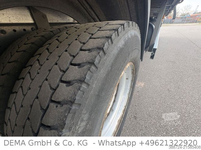 Curtain sider van MAN TGL8.220*E6a*AHK*Edscha*Klima*TÜV*Navi*2 Liege*