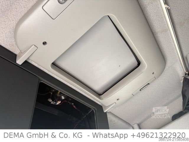 Curtain sider van MAN TGL8.220*E6a*AHK*Edscha*Klima*TÜV*Navi*2 Liege*