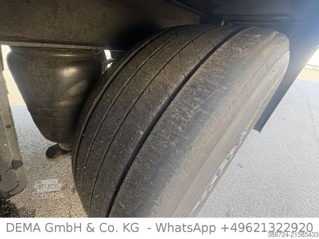 Chladírenský návěs SCHMITZ CARGOBULL SCBS3B*Rohrbahnen*Meet*Fleisch*