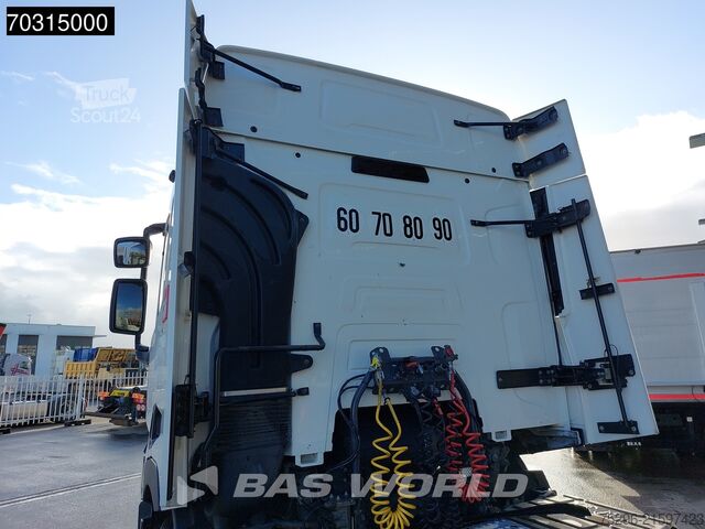 Standard tractor Renault T 480 4X2 SleeperCab ACC