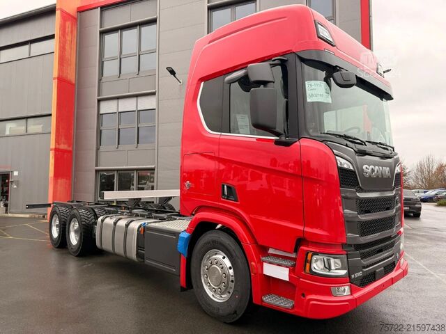 Telaio con cabina Scania R590 6x4 Kurzholz Kran und Schemel nach Wahl