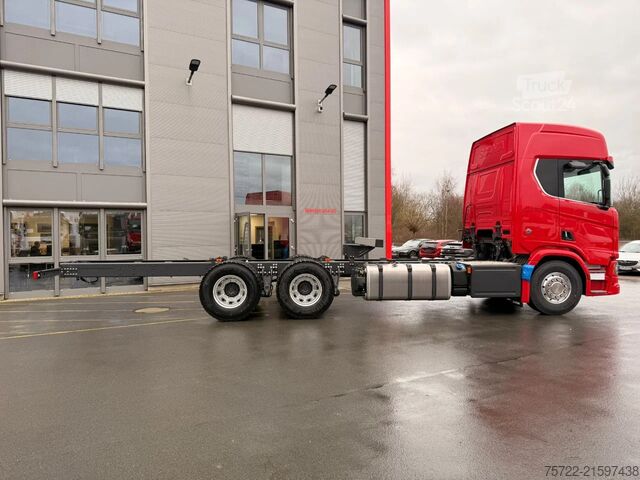 Telaio con cabina Scania R590 6x4 Kurzholz Kran und Schemel nach Wahl