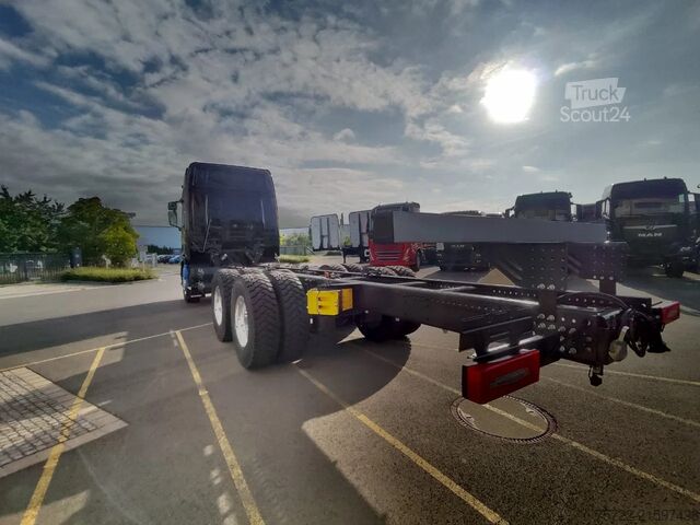 Telaio con cabina Scania R590 6x4 Kurzholz Kran und Schemel nach Wahl