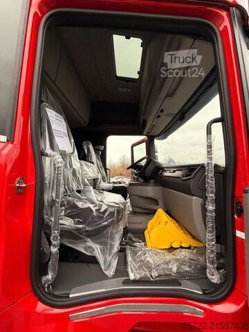 Chassis med førerhus Scania R590 6x4 Kurzholz Kran und Schemel nach Wahl