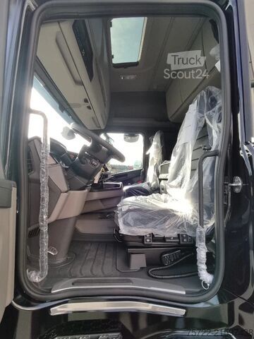 Chassis med førerhus Scania R590 6x4 Kurzholz Kran und Schemel nach Wahl