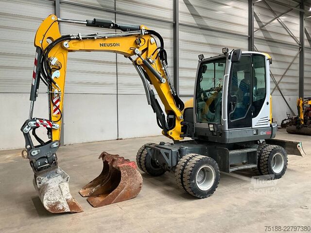 Mobiele graafmachine Neuson EW 65
