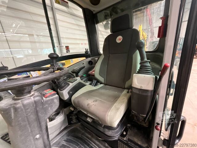 Mobiele graafmachine Neuson EW 65