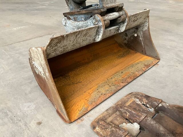 Mobiele graafmachine Neuson EW 65