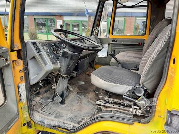 Benne FORD CARGO 1213