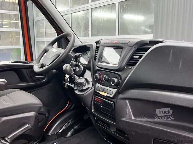 Iekraušanas platforma Iveco Daily 35C14 2.3 375 Laadklep 500kg Trekhaak 350...