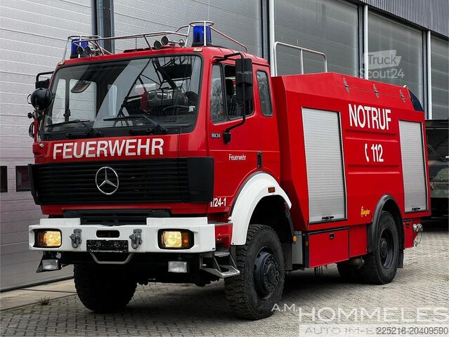 Brandweerwagen Mercedes-Benz 1831 AK  4x4