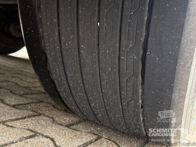 Відкритий напівпричіп з тентом Schmitz Cargobull Curtainsider Mega