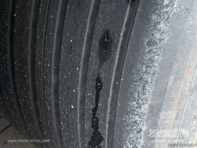 Відкритий напівпричіп з тентом Schmitz Cargobull Curtainsider Mega