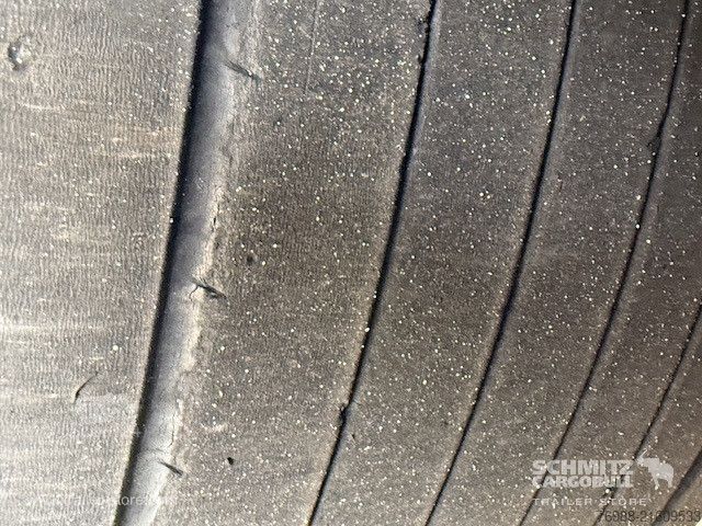 Відкритий напівпричіп з тентом Schmitz Cargobull Curtainsider Mega Getränke