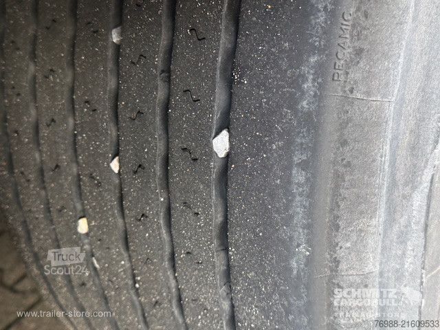 Відкритий напівпричіп з тентом Schmitz Cargobull Curtainsider Mega Getränke