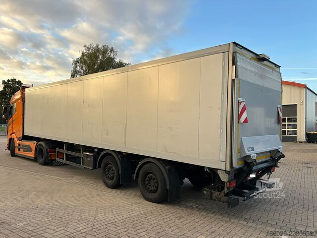 Sandučara poluprikolica  Rohr Kühlkoffer mit Elektro Kühler und LBW