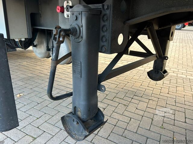 Sandučara poluprikolica  Rohr Kühlkoffer mit Elektro Kühler und LBW