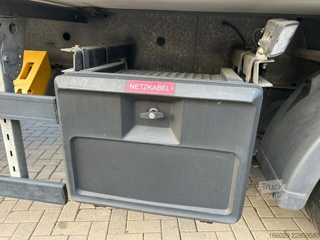 Sandučara poluprikolica  Rohr Kühlkoffer mit Elektro Kühler und LBW