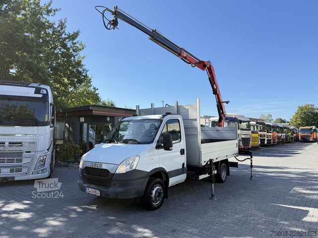 Fourgon pick-up Iveco Daily 65C15 Kran Fassi F50