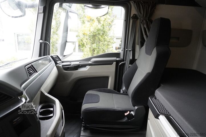 Бортовий із краном MAN TGX 26.470 6x2-4 / 30 tho. km!!! / Atlas