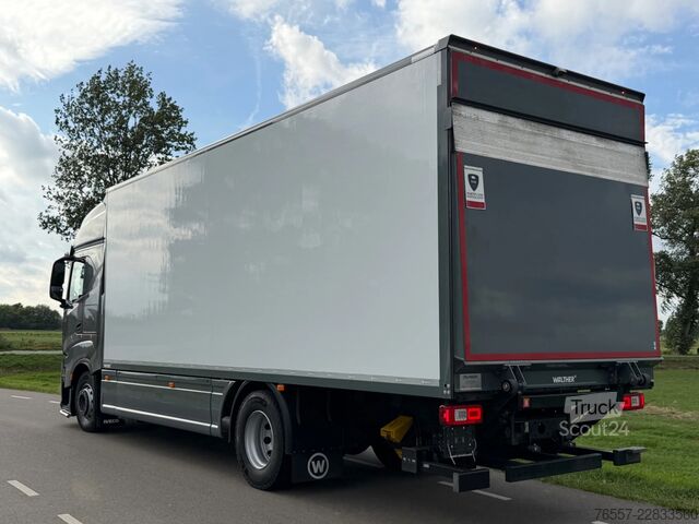 валіза Iveco S-WAY