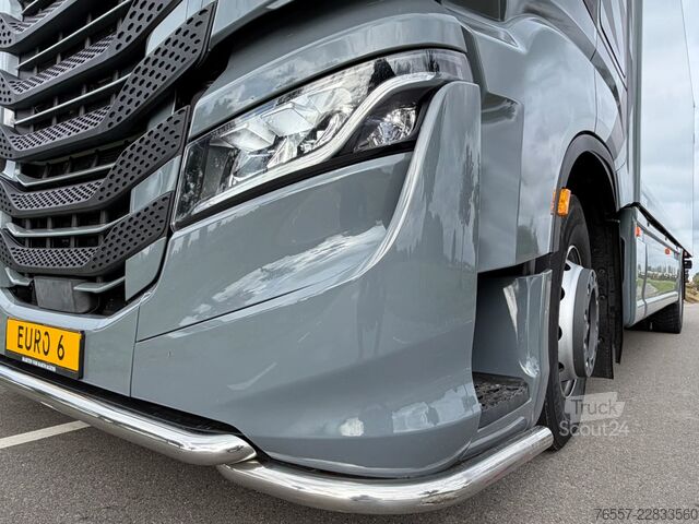 валіза Iveco S-WAY