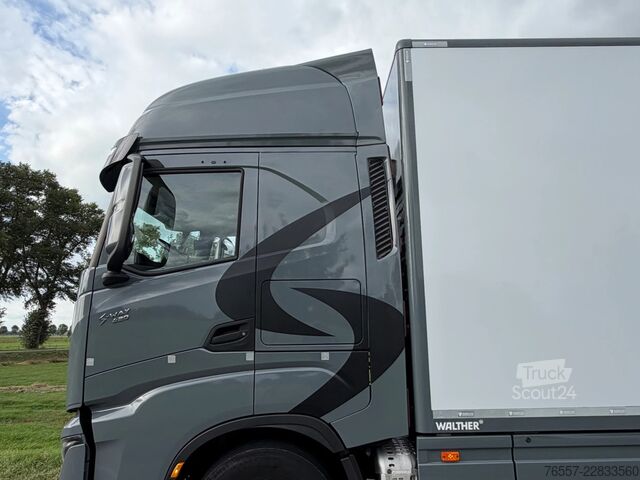 валіза Iveco S-WAY