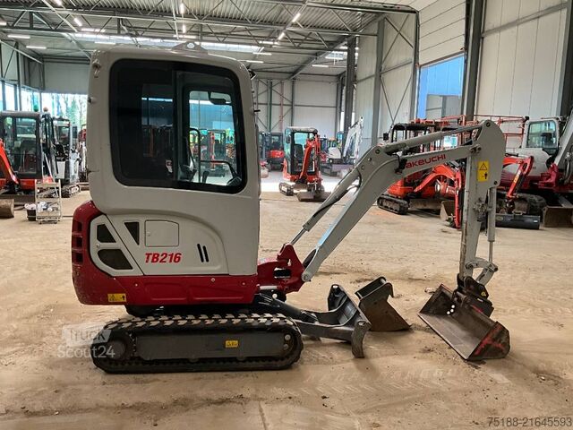 Mini bager Takeuchi TB 216