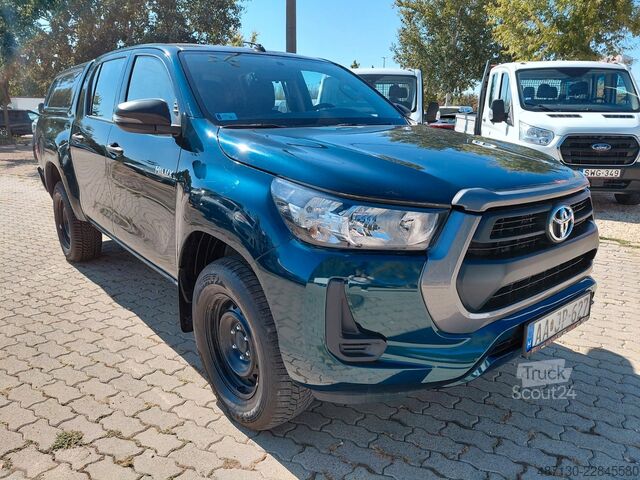 فان TOYOTA Hilux Double Cab Duty 4x4