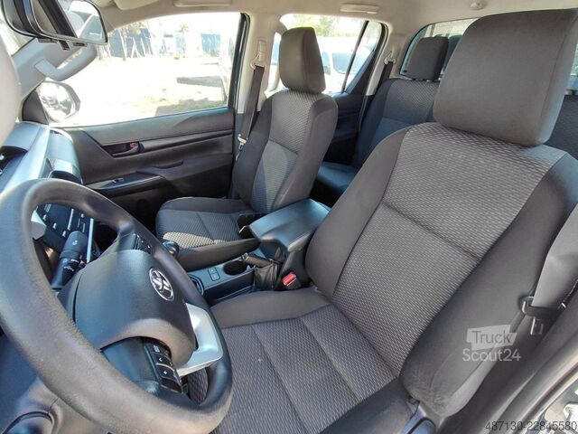 فان TOYOTA Hilux Double Cab Duty 4x4