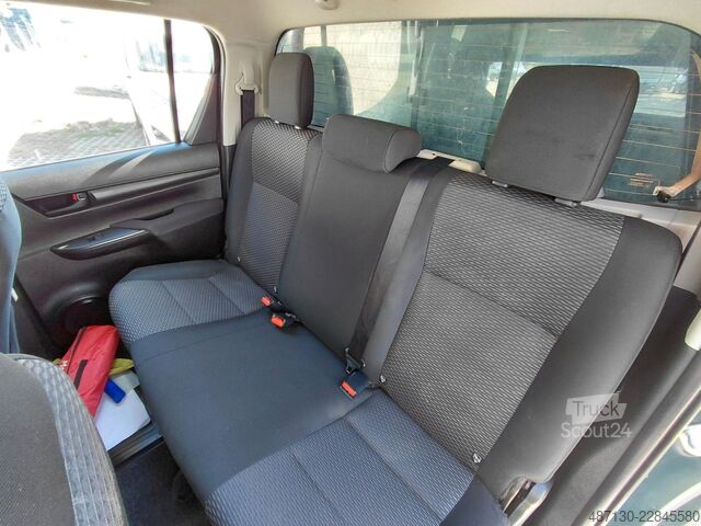 فان TOYOTA Hilux Double Cab Duty 4x4