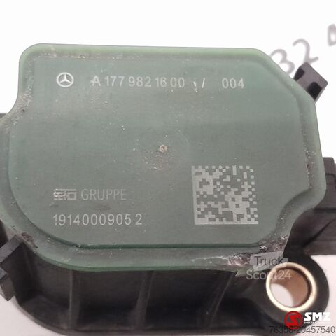 Motoralkatrész Mercedes Occ set van 4 magneetventielen AMG C63S Mercedes