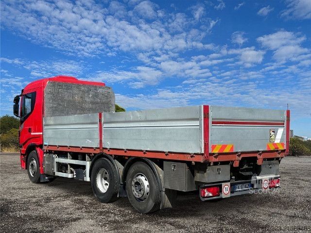 Camión con caja móvil IVECO AS260S51Y/FS CM