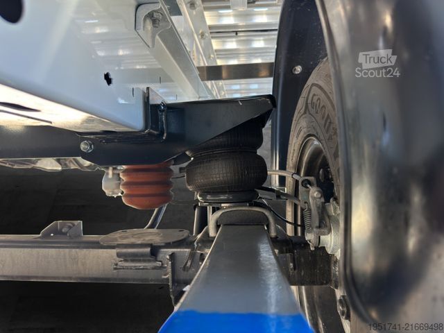 Furgón portacoches RENAULT Master Abschleppwagen Automatik Tempomat