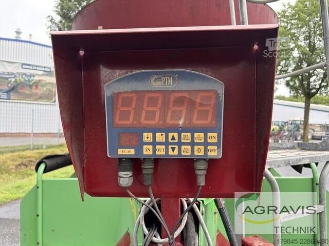Équipement d’ensilage Strautmann VERTI-MIX 1050