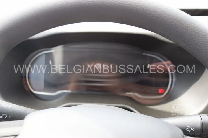 Minibús Iveco Daily Line /Airco / USB