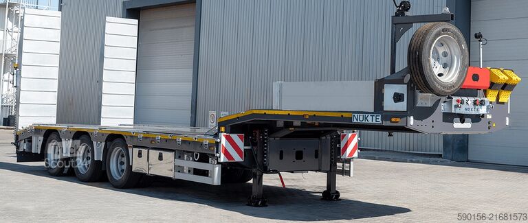 Nízkopodlažný náves na prepravu stavebných strojov Nükte Trailer 3 Achs Lowbed