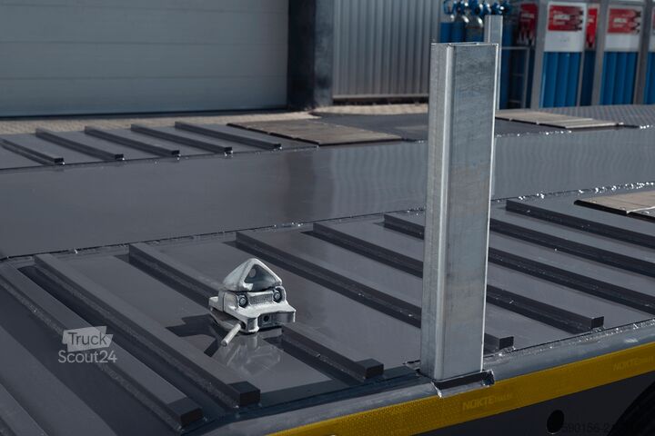 Nízkopodlažný náves na prepravu stavebných strojov Nükte Trailer 3 Achs Lowbed