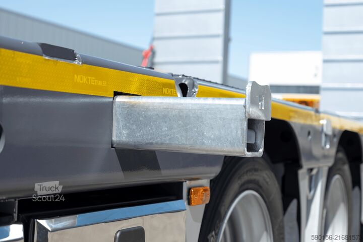 Nízkopodlažný náves na prepravu stavebných strojov Nükte Trailer 3 Achs Lowbed